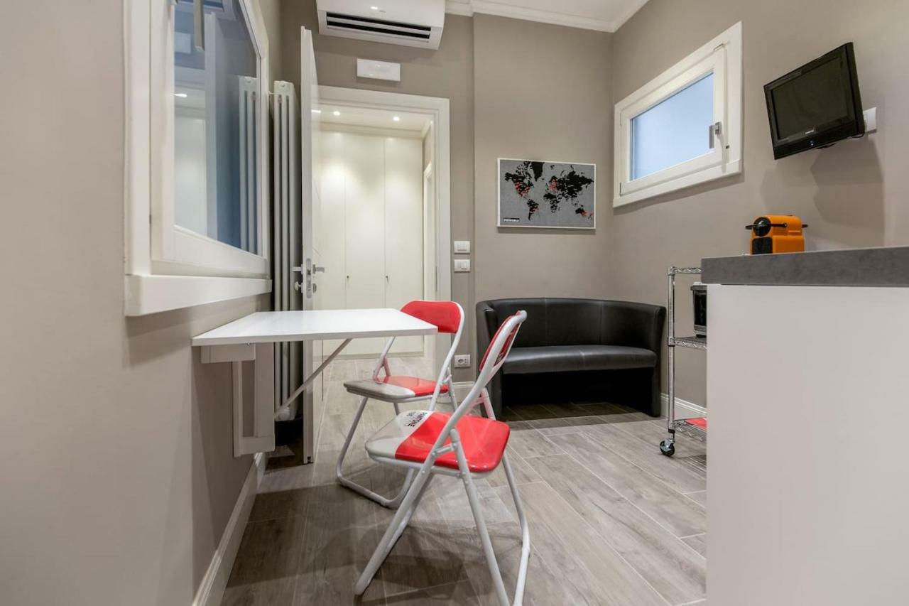 Bell Tower Studio Apartment Firenze Bagian luar foto