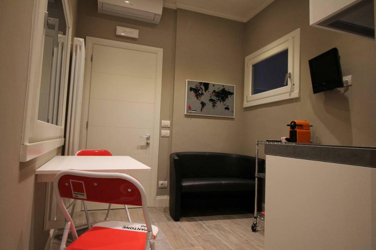 Bell Tower Studio Apartment Firenze Bagian luar foto
