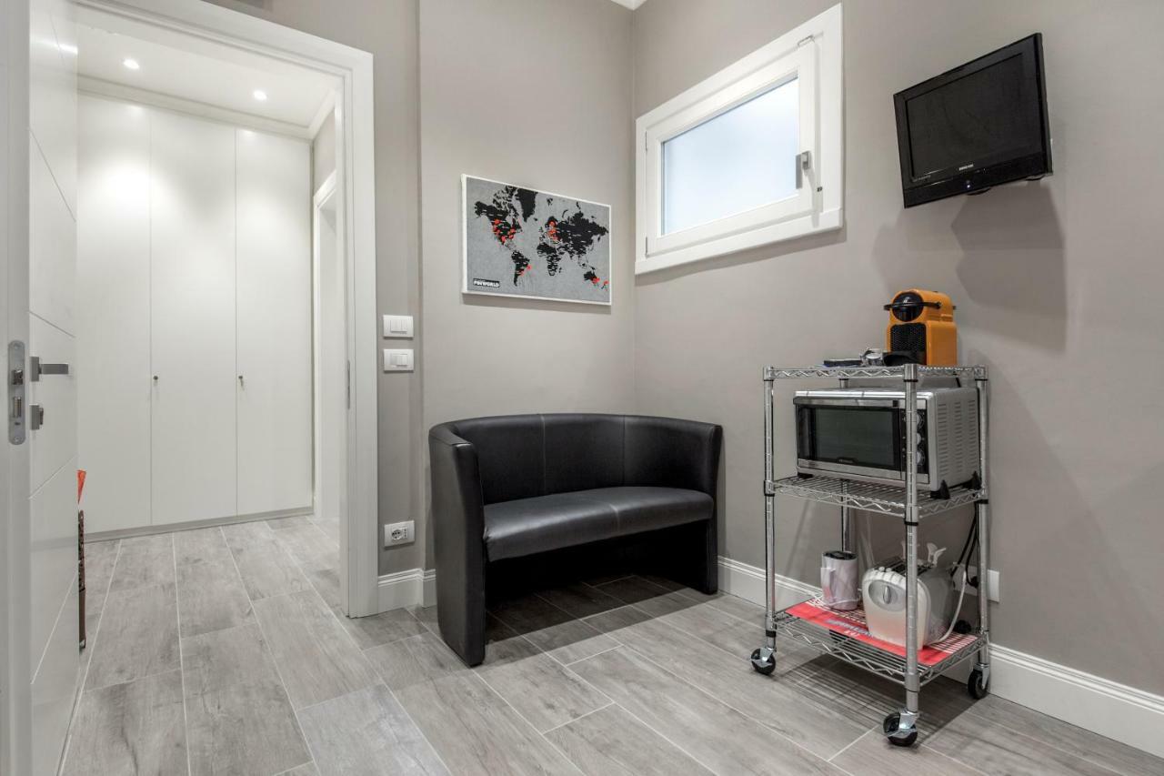 Bell Tower Studio Apartment Firenze Bagian luar foto
